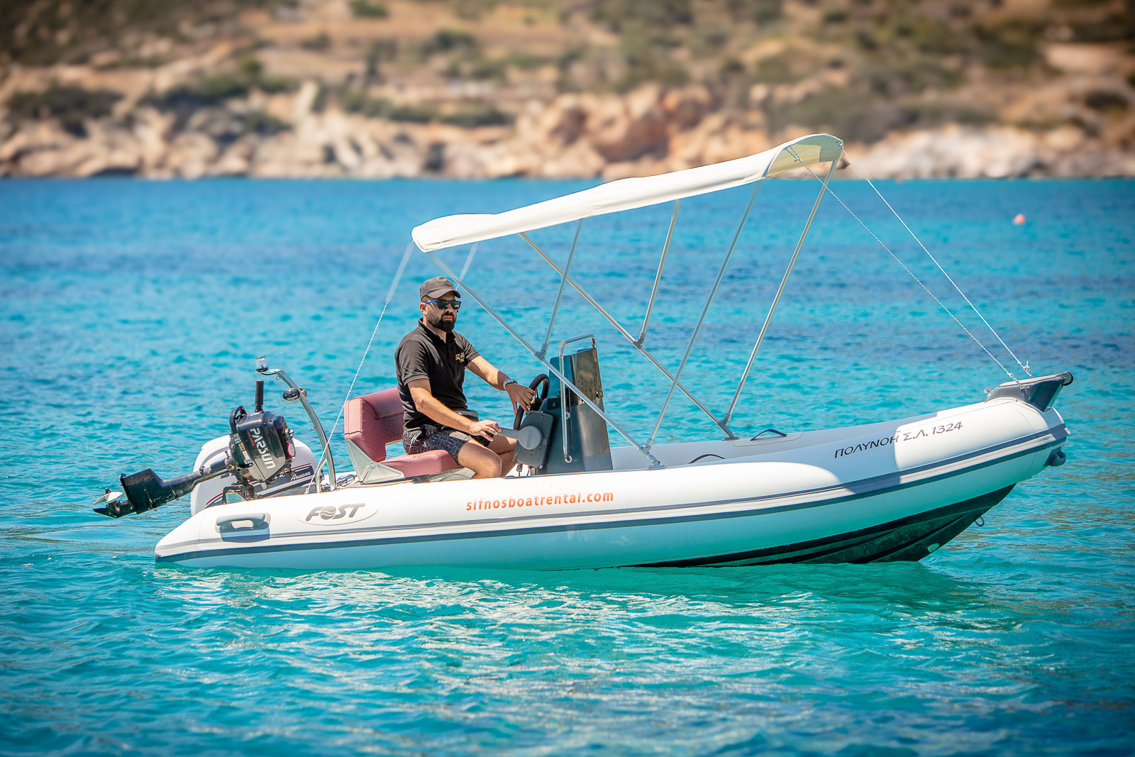 milos boat rentals