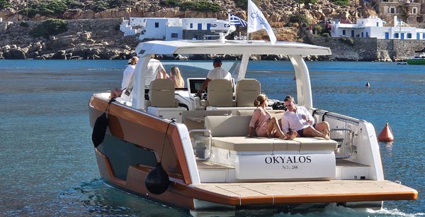 rent a boat in milos