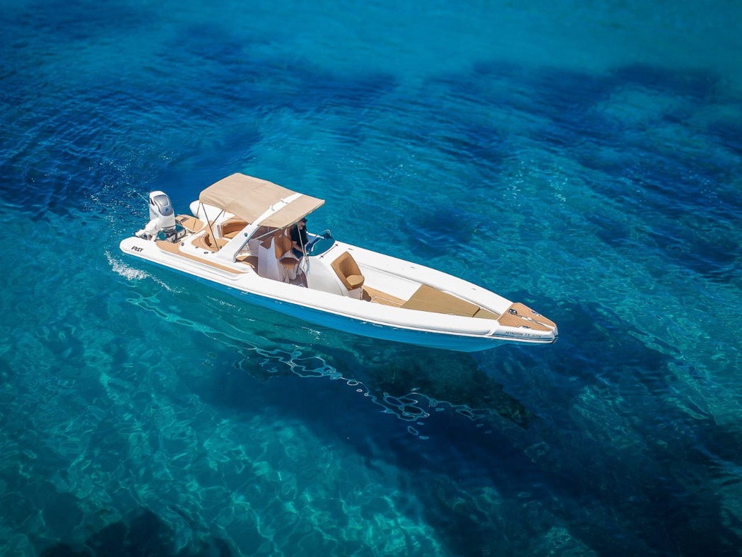 milos boat rentals